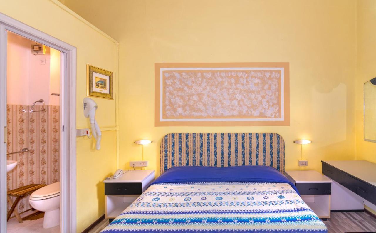 Hotel Stella Del Mare เวียเรจโจ ภายนอก รูปภาพ
