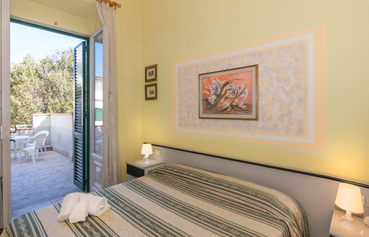 Hotel Stella Del Mare เวียเรจโจ ภายนอก รูปภาพ