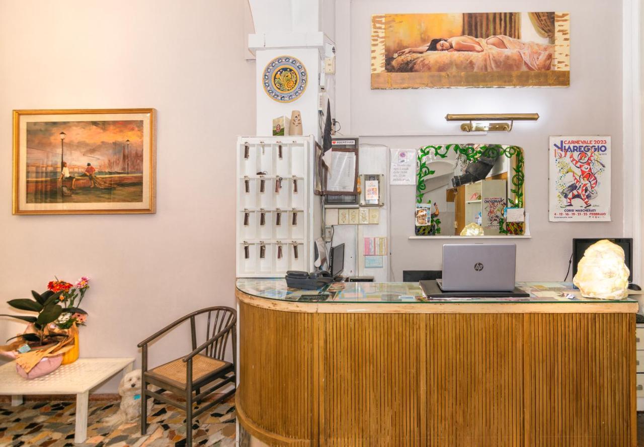 Hotel Stella Del Mare เวียเรจโจ ภายนอก รูปภาพ
